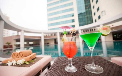 Khách sạn Mường Thanh Sông Lam - Hồ bơi