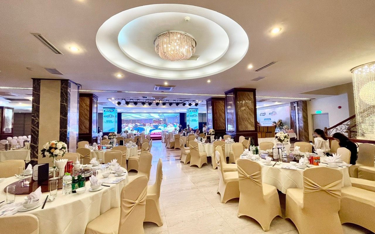 Mường Thanh Grand Xa La - Nhà hàng Hoàng Liên Sơn Mường Thanh Grand Xa La - Nhà hàng Hoàng Liên Sơn