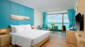 Sala Grand Tuy Hòa Hotel - Pacific Ocean View King