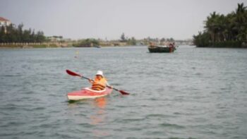 Victoria Hoi An Beach Resort & Spa - Chèo thuyền Kayak
